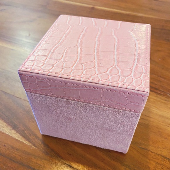 Jewelry Box (Pink, Suede Leather) - Picture 3 of 4